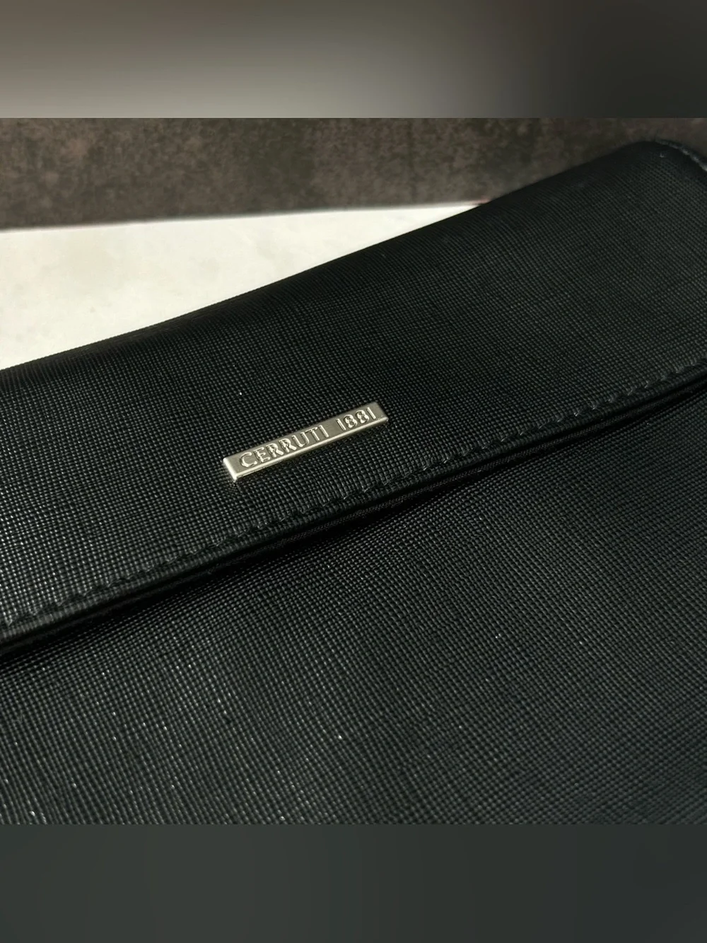Cerruti 1881 Black Women's Cosmetic Clutch Bag Sleek Travel Makeup Case